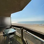 Amazing 2-bedroom With Amazing Sea-view * Остенде
