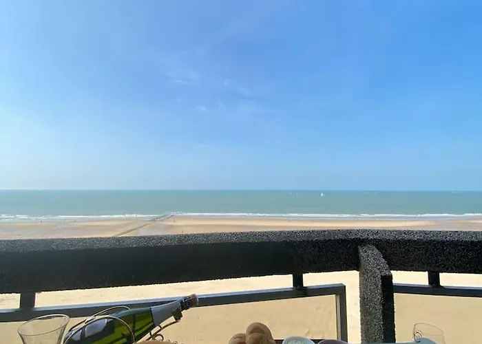 Apartment Amazing 2-bedroom With Amazing Sea-view *