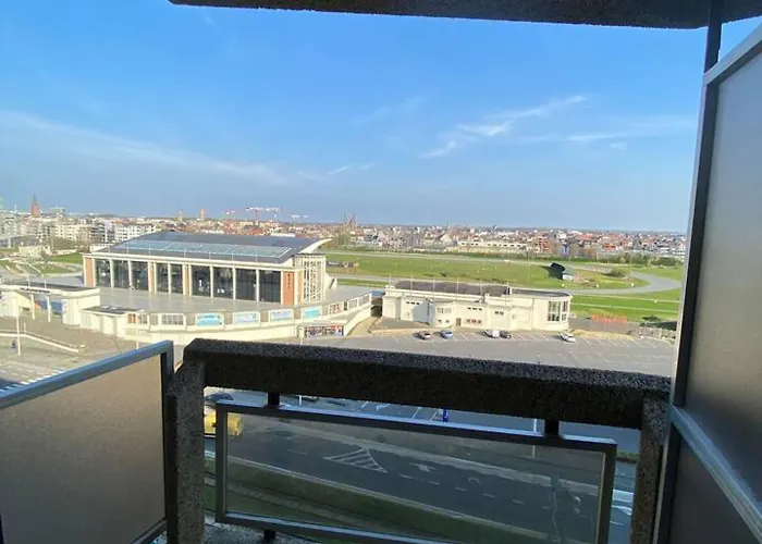 Amazing 2-bedroom With Amazing Sea-view Apartment *